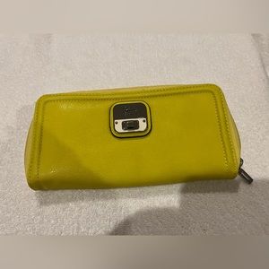 Guess wallet